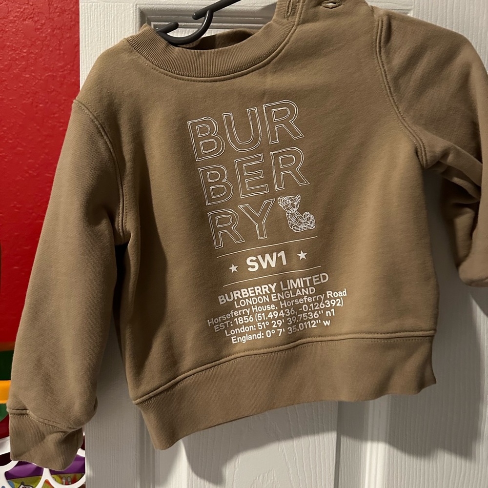 Burberry 2 piece